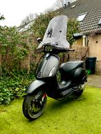 Vespa Sprint 2021 | 14.879 km | Mat Zwart |, Fietsen en Brommers, Scooters | Vespa, Ophalen, Gebruikt, Vespa S, Benzine