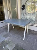 Bureau tafel met metalen blad & IKEA TROTTEN onderstel, Ophalen, Gebruikt, Bureau