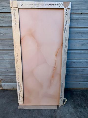2 Wandtegels douche/badkamer 60x120 - marmer poederroze beschikbaar voor biedingen