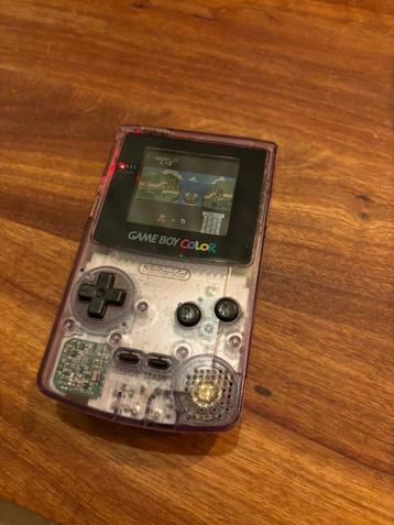 Gameboy Color transparant purple