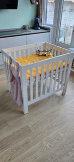 Babybox met matras, 2 boxkleden en een boxzak, Kinderen en Baby's, Boxen, Ophalen, Gebruikt, Rechthoekig, In hoogte verstelbaar