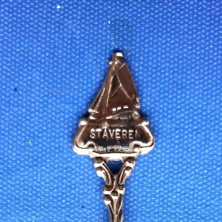 verzilverd lepeltje Skutsje Staveren (Stavoren), Antiek en Kunst, Antiek | Bestek, Ophalen of Verzenden