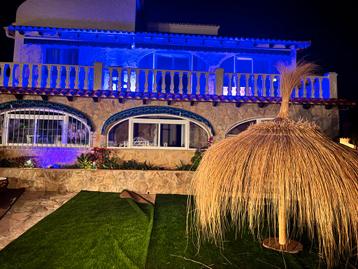 Te huur calpe villa 10 personen verdeeld in 3 appartementen  beschikbaar voor biedingen