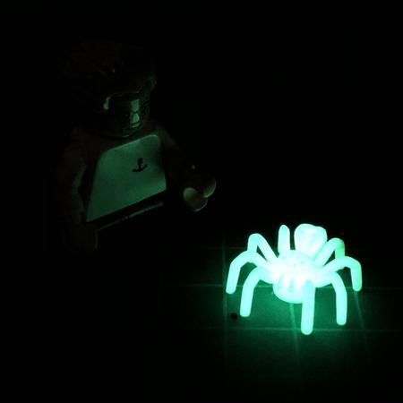 Nieuwe Lego Glow in the Dark Spin / Spider, Kinderen en Baby's, Speelgoed | Duplo en Lego, Nieuw, Lego, Losse stenen, Ophalen of Verzenden