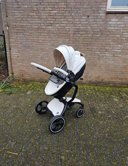 Witte kinderwagen Mima  Xari, Kinderen en Baby's, Kinderwagens en Combinaties, Gebruikt, Kinderwagen, Overige merken, Ophalen