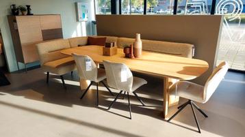 Showroommodel Eetkamer hoekbank Brinje beschikbaar voor biedingen