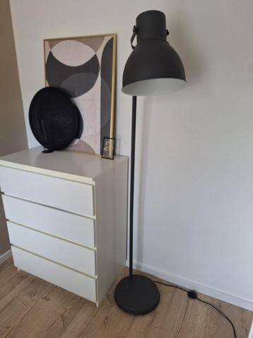 Ikea HEKTAR Staande lamp met verstelbare kop, antraciet beschikbaar voor biedingen