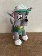 Paw Patrol knuffel Rocky. 28 cm. ZGAN. (zie ook foto 2), Ophalen of Verzenden, Zo goed als nieuw, Hond
