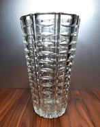 Vaas SKLO made in Tsjechië. Vaas is 22 cm. hoog., Antiek en Kunst, Ophalen of Verzenden