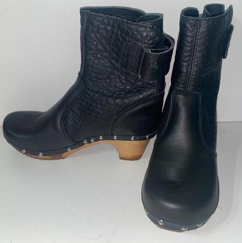 Sanita zwart geheel leren laarzen maat 36 Nieuw!!, Kleding | Dames, Schoenen, Nieuw, Hoge laarzen, Zwart, Ophalen of Verzenden