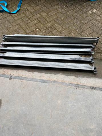 Steigeronderdelen  Allround liggers beschikbaar voor biedingen