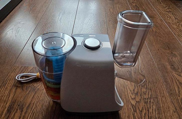 Electrische groente/fruit rasp keukenmachine, Witgoed en Apparatuur, Keukenmixers, Zo goed als nieuw, 1 tot 2 liter, 3 snelheden of meer