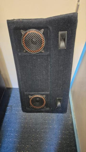 Hoedenplank met speakers Golf 2 beschikbaar voor biedingen