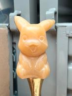 Pikachu oranje calciet sculptuur 90x45x65mm, Verzenden, Mineraal