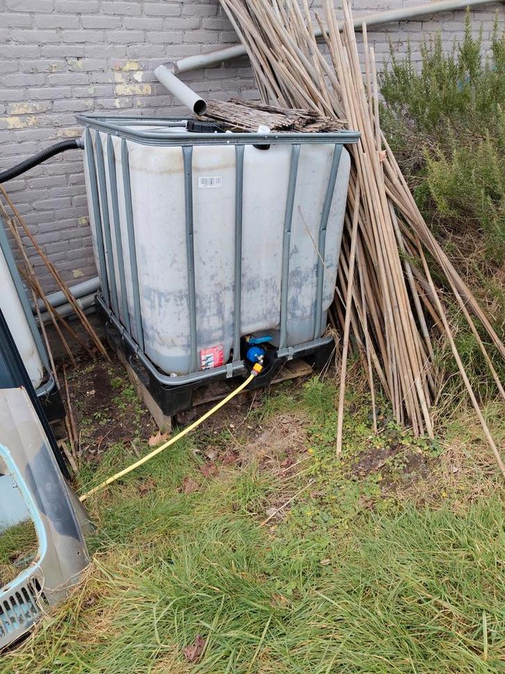 IBC tank Watertank - Ideaal voor tuinberegening, Tuin en Terras, Regentonnen, Gebruikt, Kunststof, 150 liter of meer, Met kraantje