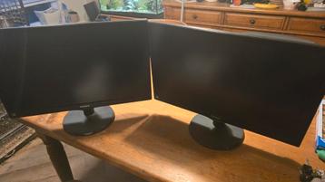Philips monitoren 2 stuks 24 inch beschikbaar voor biedingen
