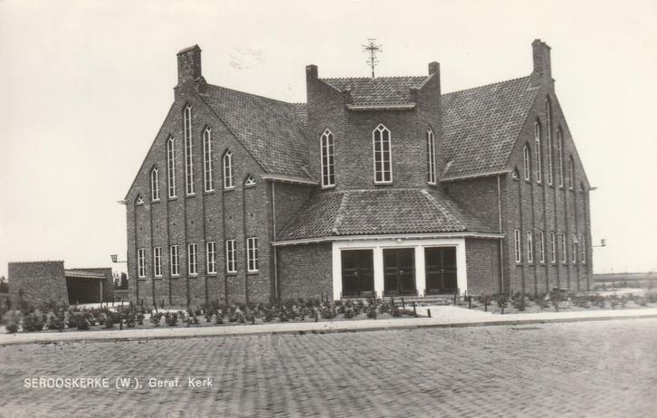 SEROOSKERKE (W.) Geref. Kerk, Verzamelen, Ansichtkaarten | Nederland, Ongelopen, Zeeland, 1940 tot 1960, Verzenden