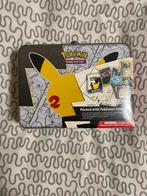 Pokemon Celebrations Collectors Chest, Hobby en Vrije tijd, Verzamelkaartspellen | Pokémon, Nieuw, Ophalen