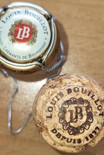 Crémant Bourgogne capsule&kurk L.BOUILLOT wit&goud nr.243920 beschikbaar voor biedingen