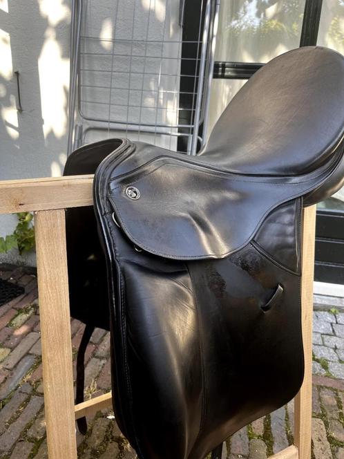 Kieffer zadel 18 inch MW boom, Dieren en Toebehoren, Paarden en Pony's | Zadels, Zo goed als nieuw, Dressuur, Ophalen of Verzenden