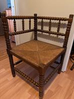 Antieke houten hoekstoel met rieten zitting, Huis en Inrichting, Stoelen, Ophalen, Gebruikt, Bruin, Eén