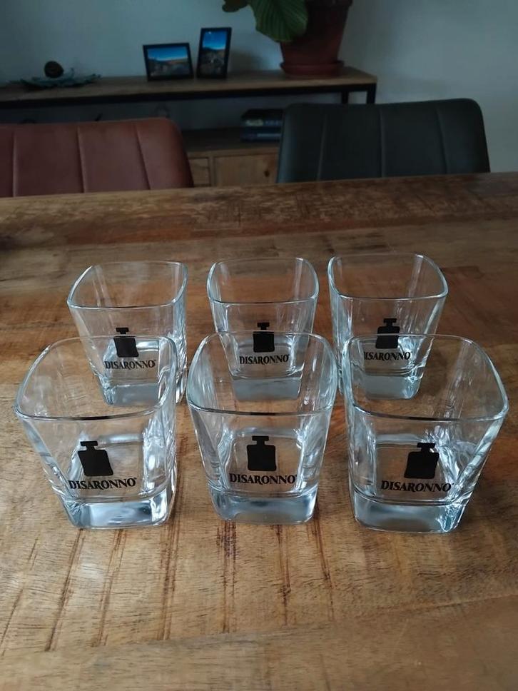 Disaronno Glazen - Zo Goed Als Nieuw! Origineel, Verzamelen, Porselein, Kristal en Bestek, Zo goed als nieuw, Glas of Glazen, Overige materialen