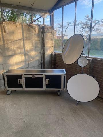 "Total Flightcase" Aluminum Frame and Playwood Large Cabinet