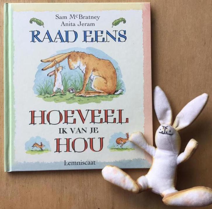 Raad eens hoeveel ik van je hou mét knuffel Hazeltje - ZGAN, Boeken, Prentenboeken en Plaatjesalbums, Zo goed als nieuw, Prentenboek