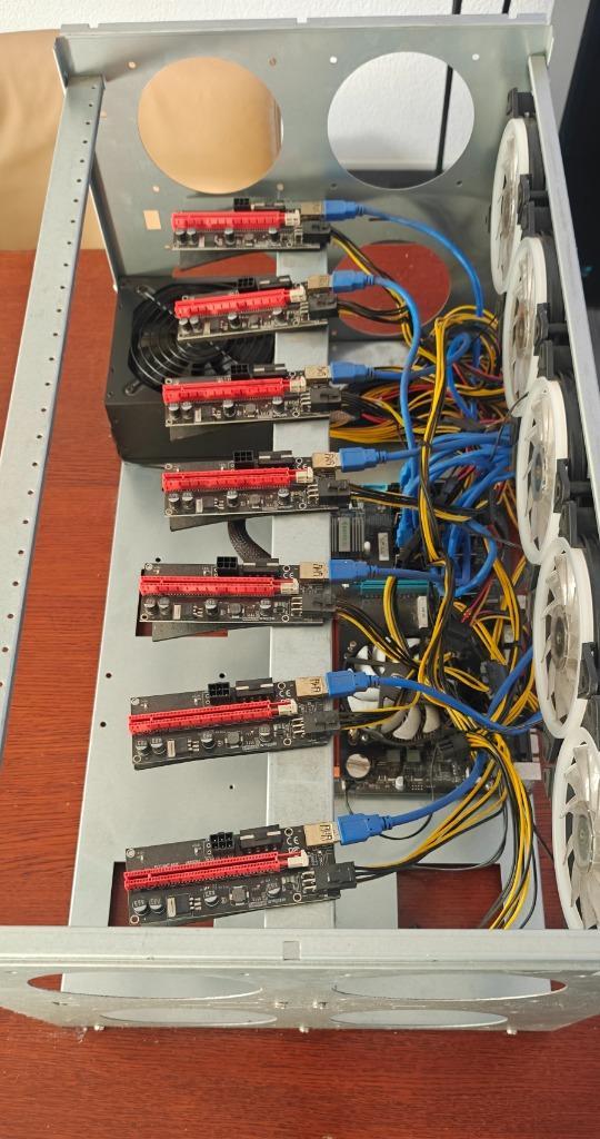 Mining Rig Chassis - Moederbord - CPU - RAM - RGB Fans, Computers en Software, Overige Computers en Software, Gebruikt, Ophalen of Verzenden