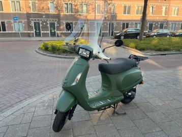 La souris Sourini S Snor Scooter beschikbaar voor biedingen