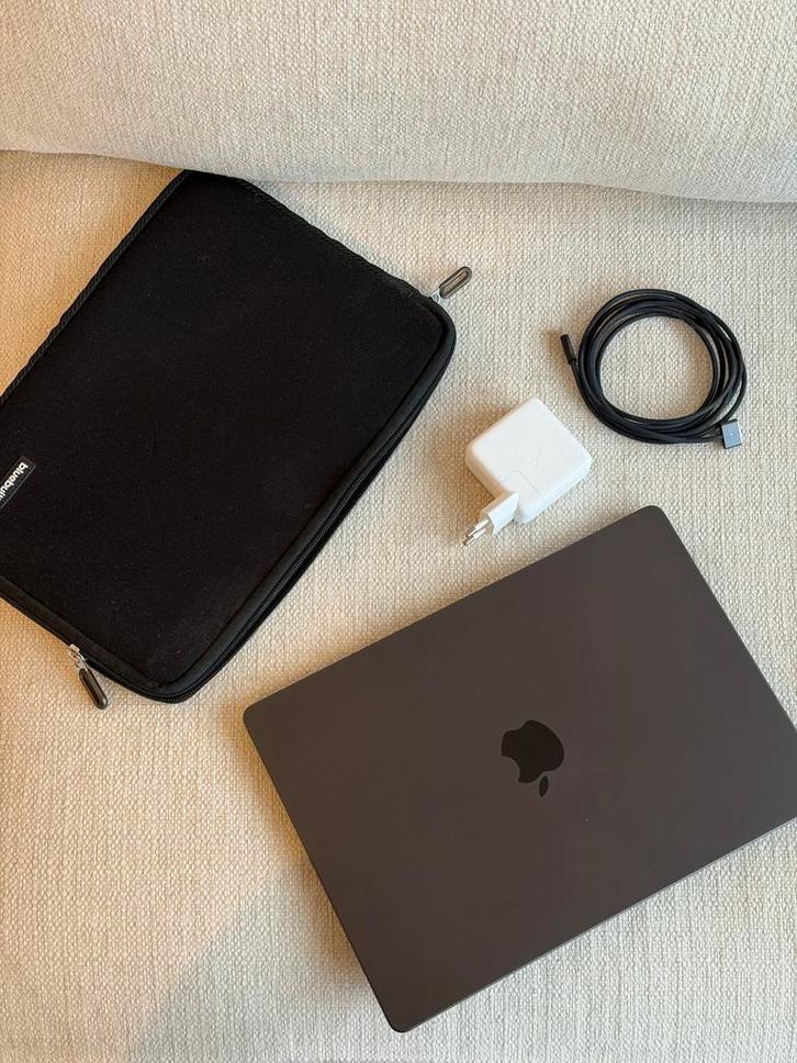 MacBook Pro M4 (Nov 2024), Computers en Software, Apple Macbooks, Zo goed als nieuw, MacBook Pro, 15 inch, Onbekend, 512 GB, 16 GB