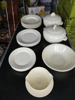 Aardewek Servies Maastricht, Antiek en Kunst, Antiek | Keramiek en Aardewerk, Ophalen