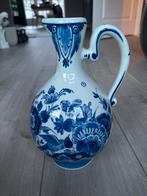 Delftsblauwe Schenkkan met Bloemen, Antiek en Kunst, Ophalen