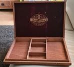 vintage balmoral Flor Fina sigarendoos, Verzamelen, Rookartikelen, Aanstekers en Luciferdoosjes, Ophalen of Verzenden, Gebruikt