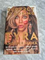 Tyra Banks gesigneerd boek, Ophalen of Verzenden, Zo goed als nieuw