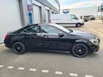 Mercedes-Benz CLA 250 AMG style 4 matic Opendak Zwart, Auto's, Mercedes-Benz, Automaat, Zwart, 4 cilinders, Zwart