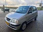 Hyundai Atos 1.1i Active Cool Joy 11-ZB-RD, Auto's, Voorwielaandrijving, 31 €/maand, 4 cilinders, Overige brandstoffen