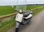 SYM Allo scooter Champagne/beige kleur, Fietsen en Brommers, Scooters | SYM, Ophalen, Allo, 49 cc, Zo goed als nieuw