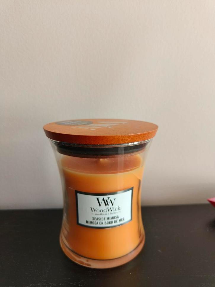 WoodWick Seaside Mimosa Kaars - Nieuw, Huis en Inrichting, Woonaccessoires | Kandelaars en Kaarsen, Nieuw, Kaars, Minder dan 25 cm