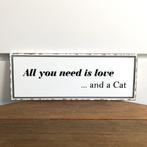 Decoratief Houten Bord - Alles wat je nodig hebt is liefde, Ophalen of Verzenden, Zo goed als nieuw