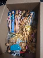 Diverse poppen grote verhuisdoos vol, Ophalen of Verzenden, Babypop