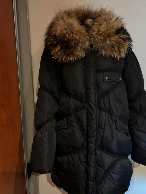 JOHN RICHMOND jas met bontkraag maat L it 46 origineel ZGAN, Kleding | Dames, Jassen | Winter, Zo goed als nieuw, Maat 42/44 (L)
