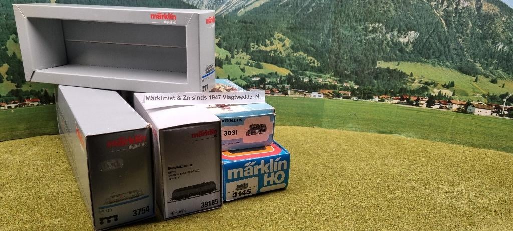 Marklin LEGE DOZEN lok,s, Wisselstroom, Gebruikt, Locomotief, Analoog