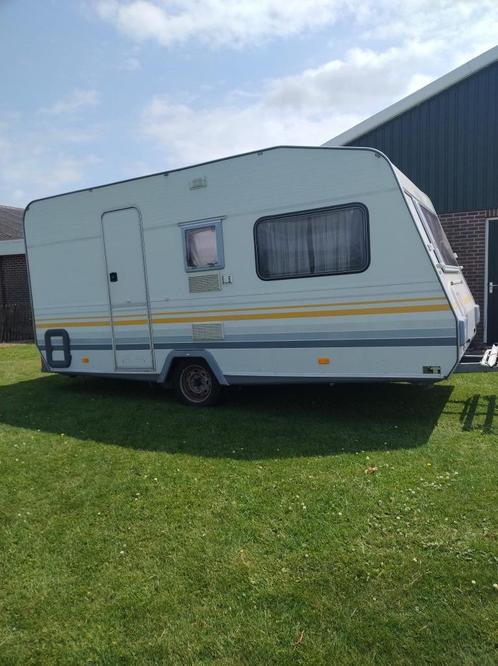 Caravan Knaus verkocht, Caravans en Kamperen, Caravans, Particulier, tot en met 4, 500 - 750 kg, Standaardzit, Knaus, 5 tot 6 meter