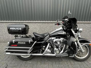 Harley-Davidson FLHR ROAD KING POLICE (bj 2007) beschikbaar voor biedingen