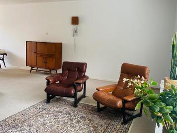 retro vintage leren fauteuil mid century modern beschikbaar voor biedingen