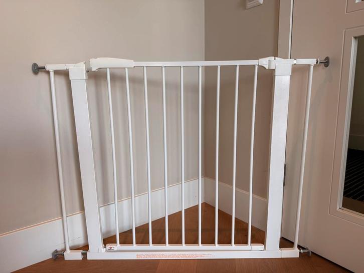 BabyDan Perfect Close Traphekje - Klemhekje, Kinderen en Baby's, Traphekjes, Zo goed als nieuw, Klemhekje, Metaal of IJzer, 115 cm of meer