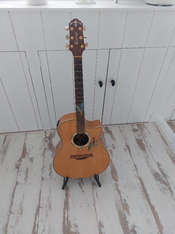 Crafter Gitaar Windsurfer limited edition, Muziek en Instrumenten, Snaarinstrumenten | Gitaren | Elektrisch, Gebruikt, Hollow body