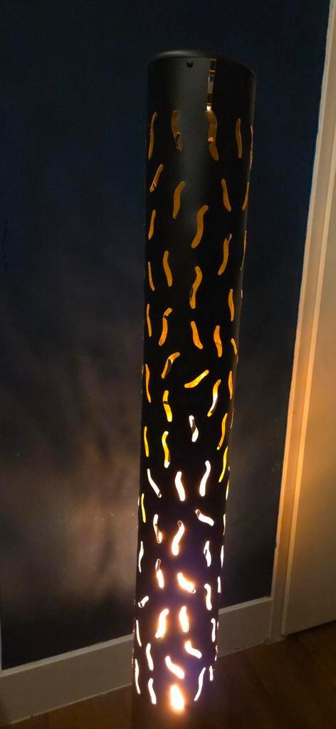 Vloerlamp met vlammen effect 102 cm, Huis en Inrichting, Lampen | Vloerlampen, Zo goed als nieuw, Stof, Ophalen