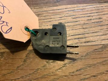 Remlichtschakelaar, o.a Suzuki.        (Box B, nr 1) beschikbaar voor biedingen